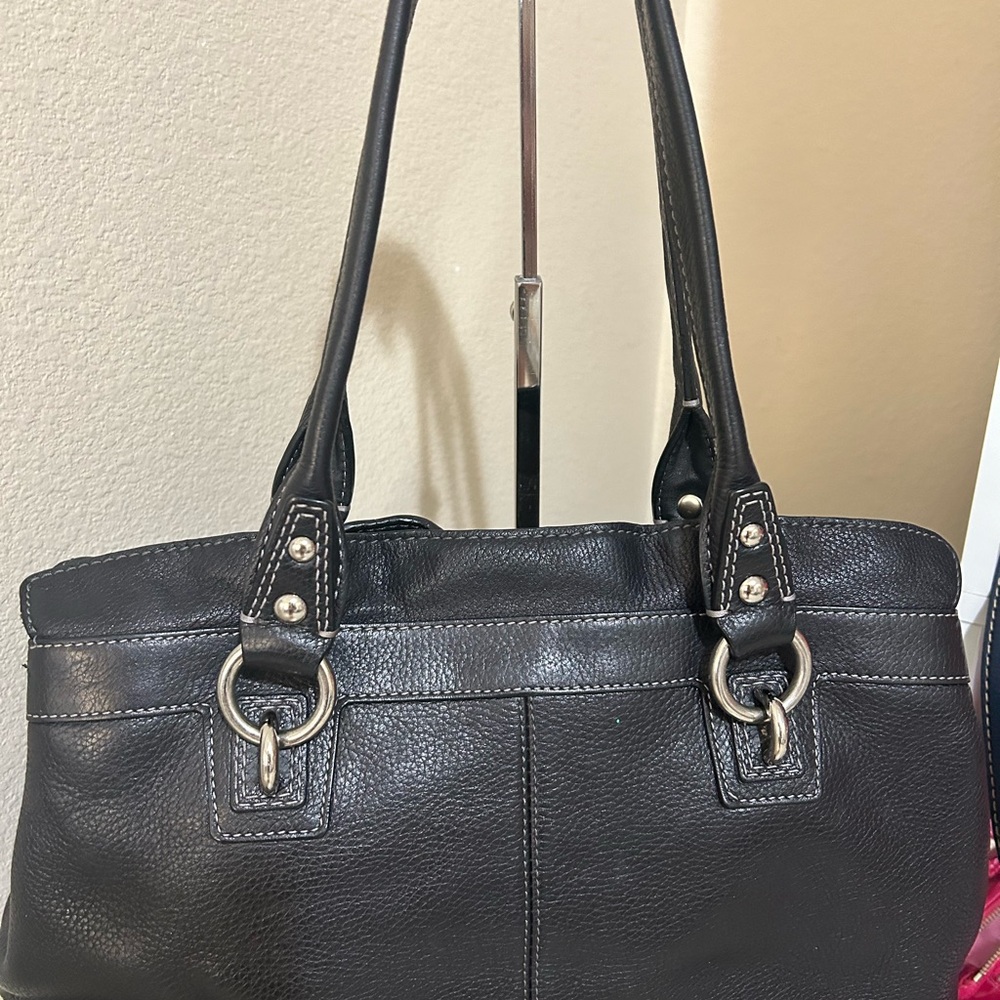 Coach Black Leather Shoulder Bag